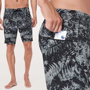 Lululemon Current State Board Shorts Canopy Ice Grey Black